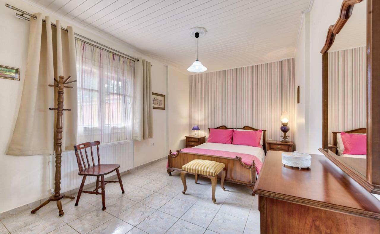 Ina Apartment Каламакион Экстерьер фото